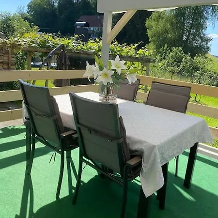 Fuer Paerchen Und Familien Daire *